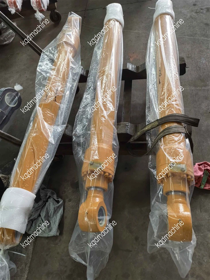 R210LC-7 BOOM CYLINDER